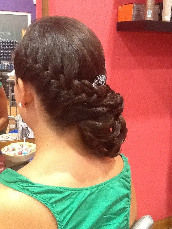 Recogido de trenza para invitada a evento